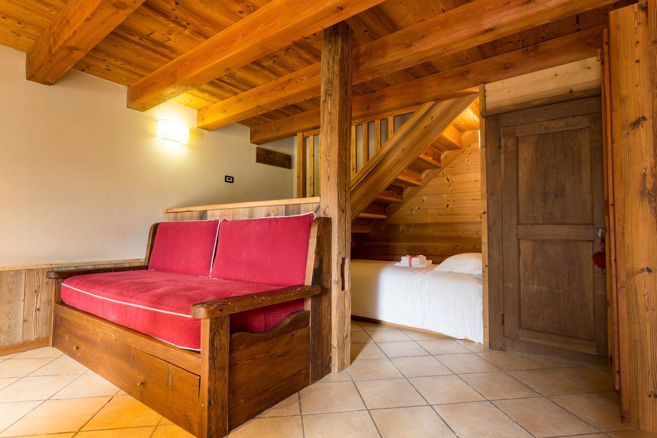 Le Petit Coeur Residence De Montagne La Salle Exterior foto