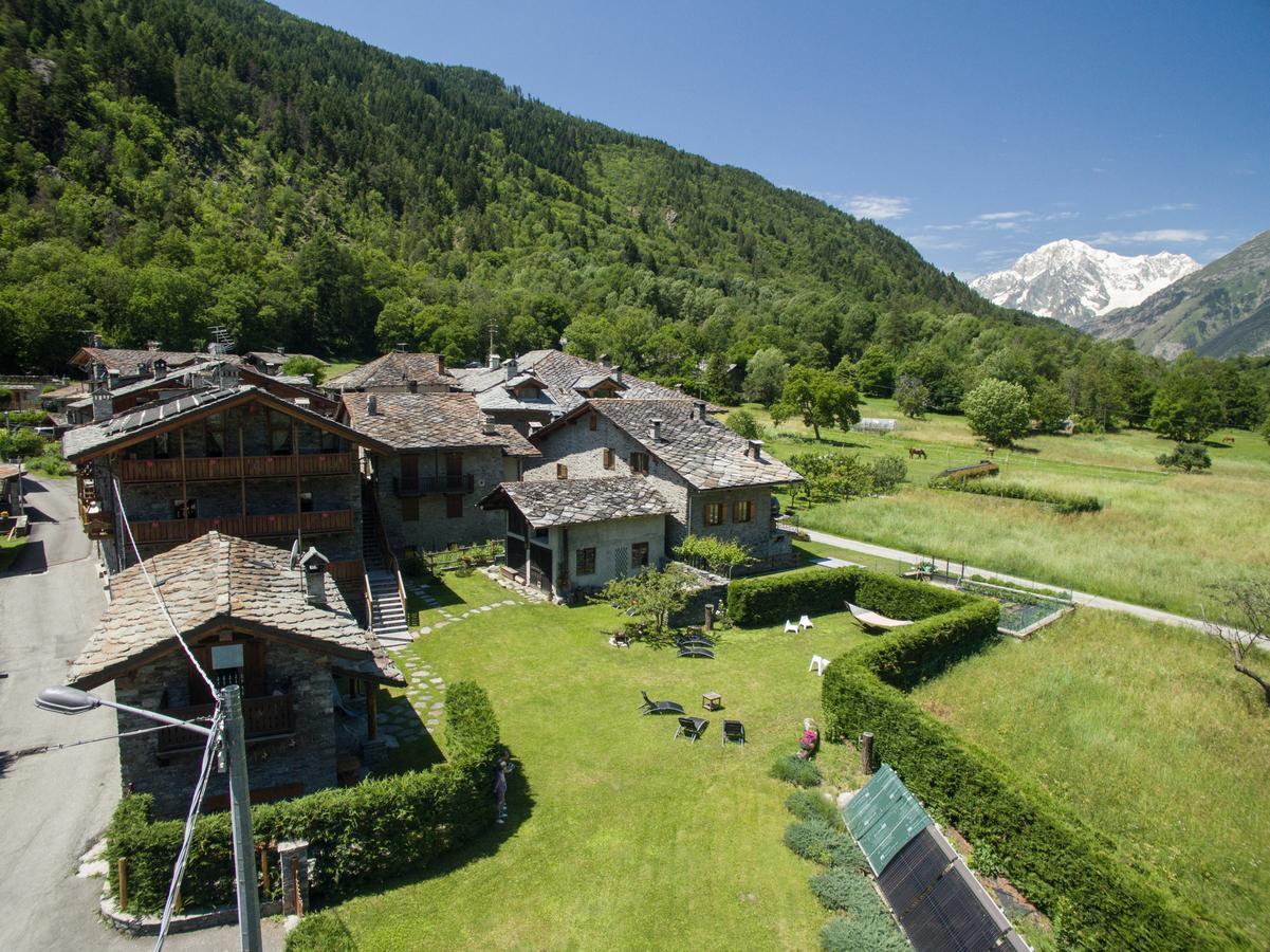 Le Petit Coeur Residence De Montagne La Salle Exterior foto